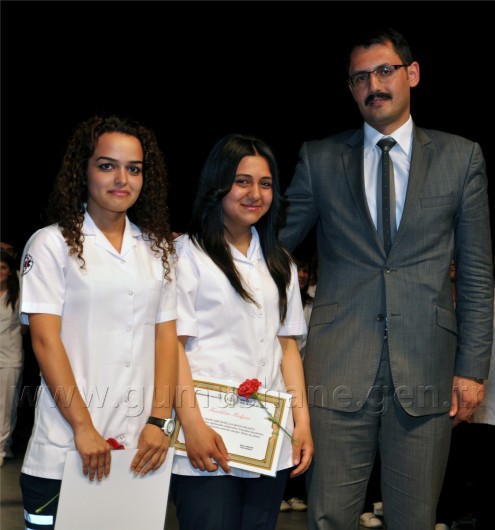 Anadolu Sağlık Meslek Lisesinde Mezuniyet Töreni 11