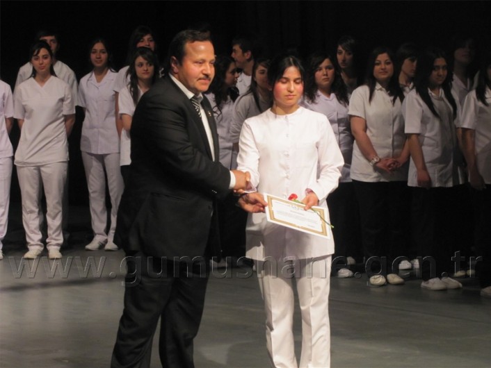 Anadolu Sağlık Meslek Lisesinde Mezuniyet Töreni 4