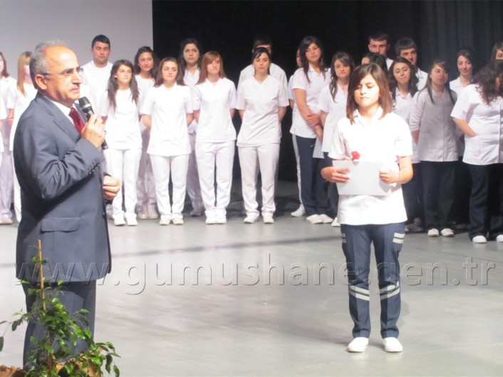 Anadolu Sağlık Meslek Lisesinde Mezuniyet Töreni 5