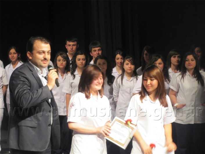 Anadolu Sağlık Meslek Lisesinde Mezuniyet Töreni 6