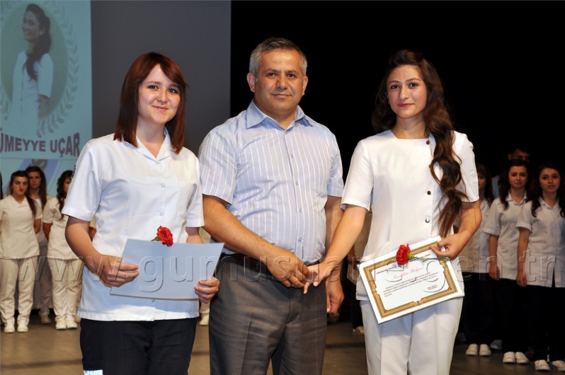 Anadolu Sağlık Meslek Lisesinde Mezuniyet Töreni 9