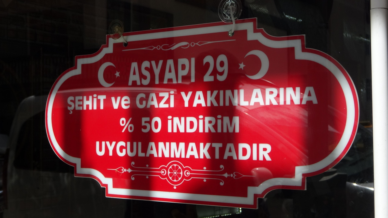 Gümüşhaneli esnaf Ersin Tosun, şehit yakınlarına 7 yıldır yüzde 50 indirim uyguluyor 7