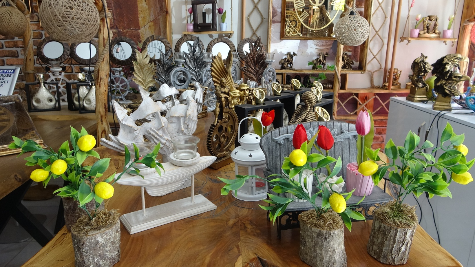 Gümüşhaneli esnaf Ersin Tosun, şehit yakınlarına 7 yıldır yüzde 50 indirim uyguluyor 5