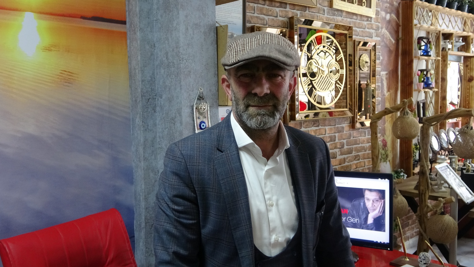 Gümüşhaneli esnaf Ersin Tosun, şehit yakınlarına 7 yıldır yüzde 50 indirim uyguluyor 1