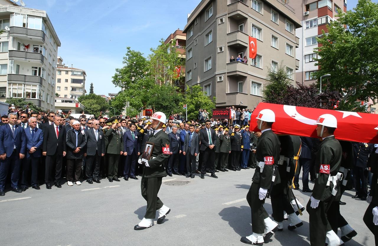 Şehidimiz son yolculuğuna uğurlandı 5