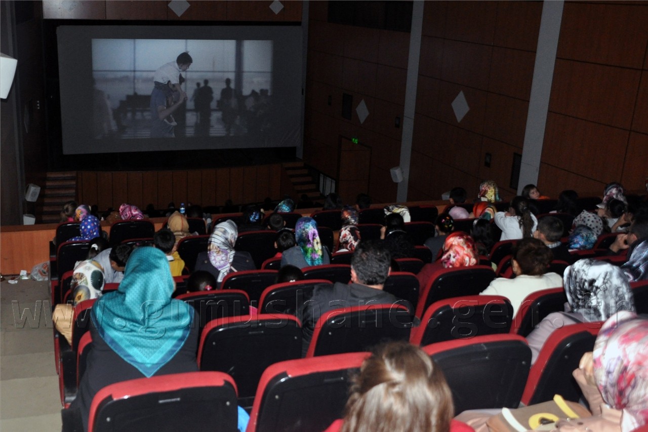 Selam Filmi Yoğun İlgi Görüyor 2