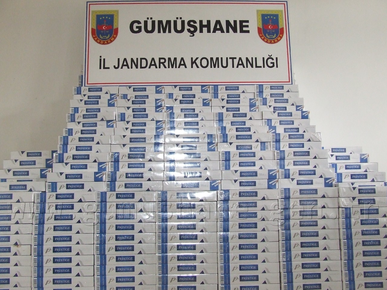 Benzin Deposunda Bin 80 Paket Kaçak Sigara 1