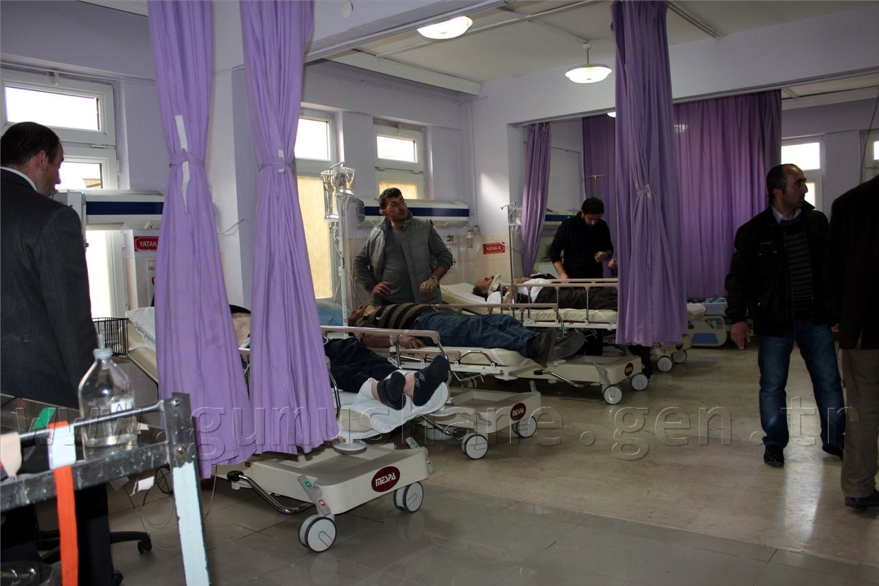 Şiran'da Trafik Kazası: 4 Yaralı 14