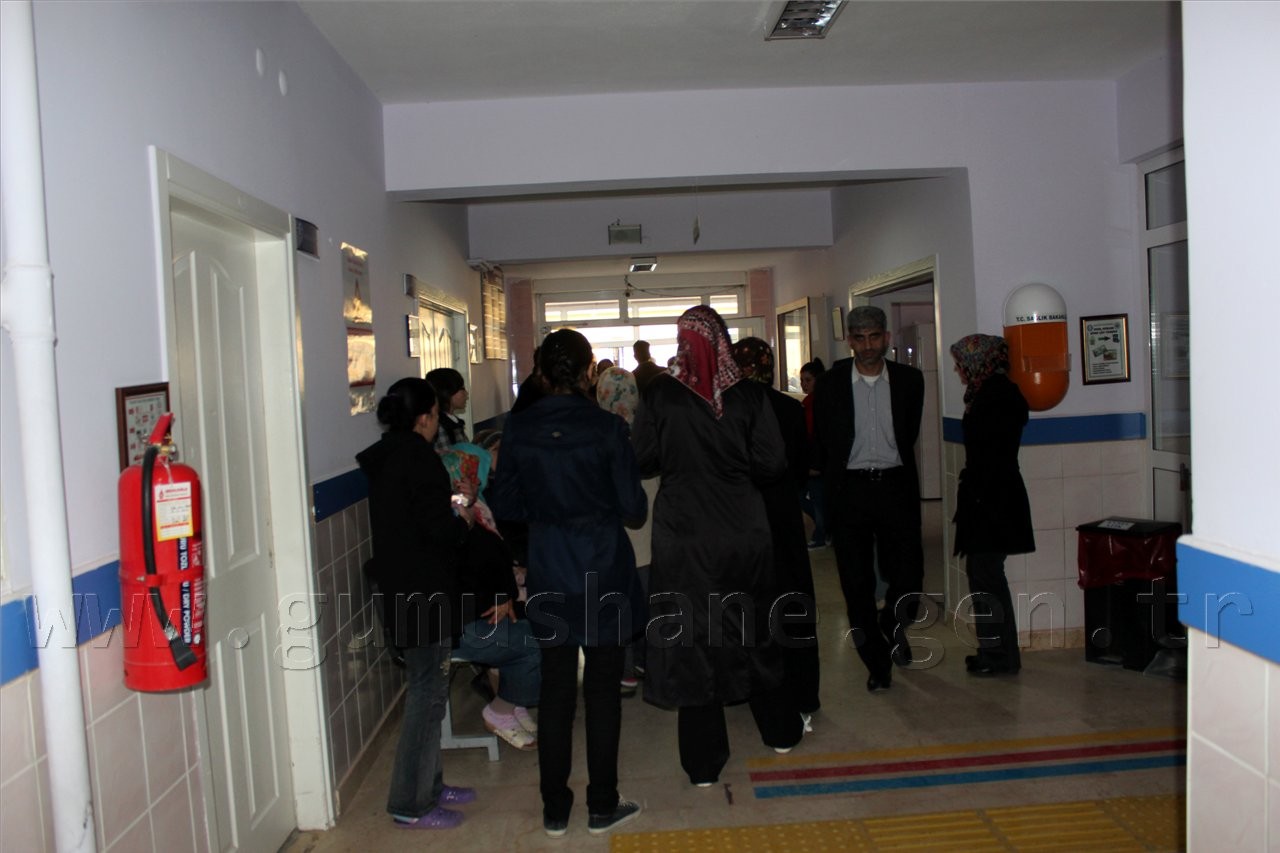 Şiran'da Trafik Kazası: 4 Yaralı 16