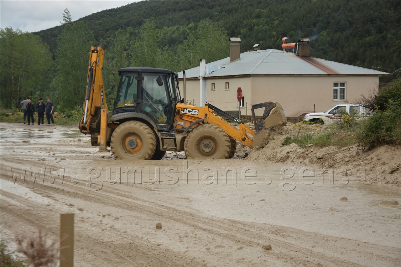 Şiran'da Şiddetli Yağmur  9