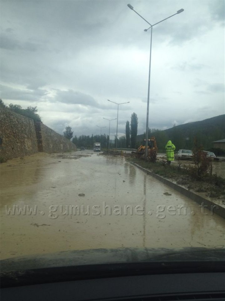 Şiran'da Şiddetli Yağmur  3