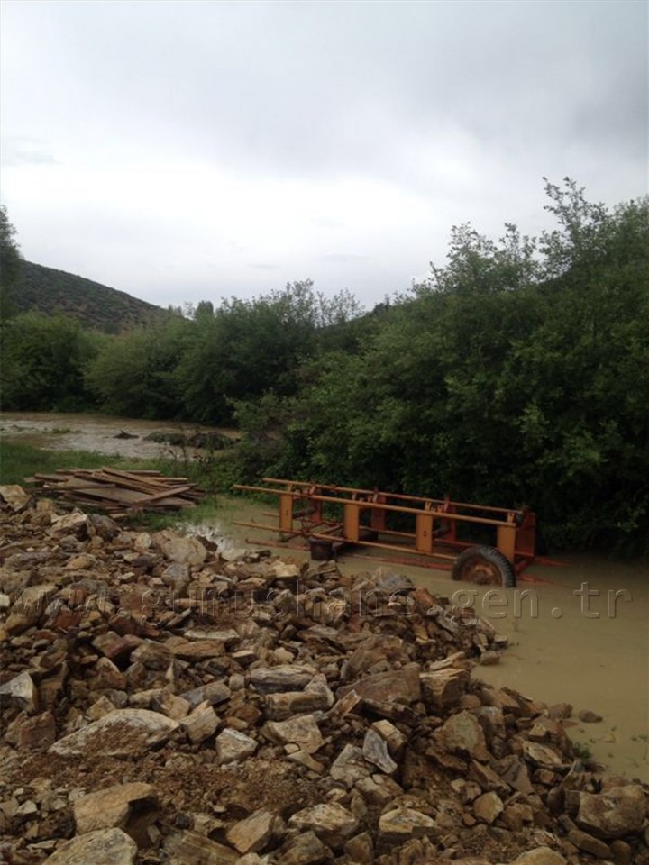 Şiran'da Şiddetli Yağmur  5