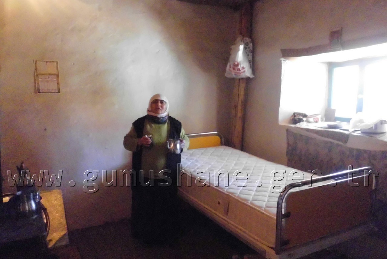  Şiran'da Hastalar Evde De Yalnız Bırakılmıyor  3