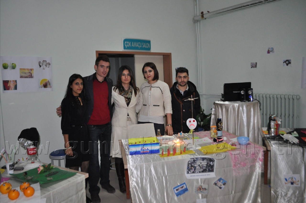 Hemşire Adayları Takıntıları Objelere Döktü 3