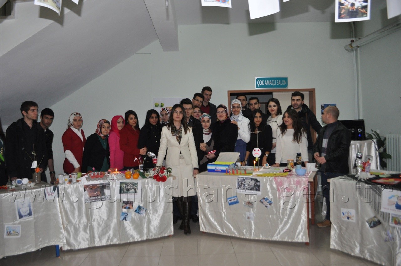 Hemşire Adayları Takıntıları Objelere Döktü 6