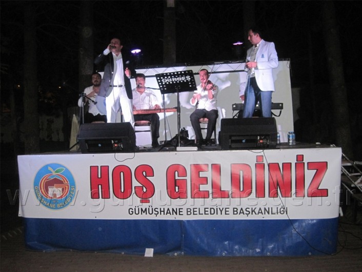 Gümüşhane Belediyesinin Tasavvuf Müziği Konseri Yoğun İlgi Gördü 1