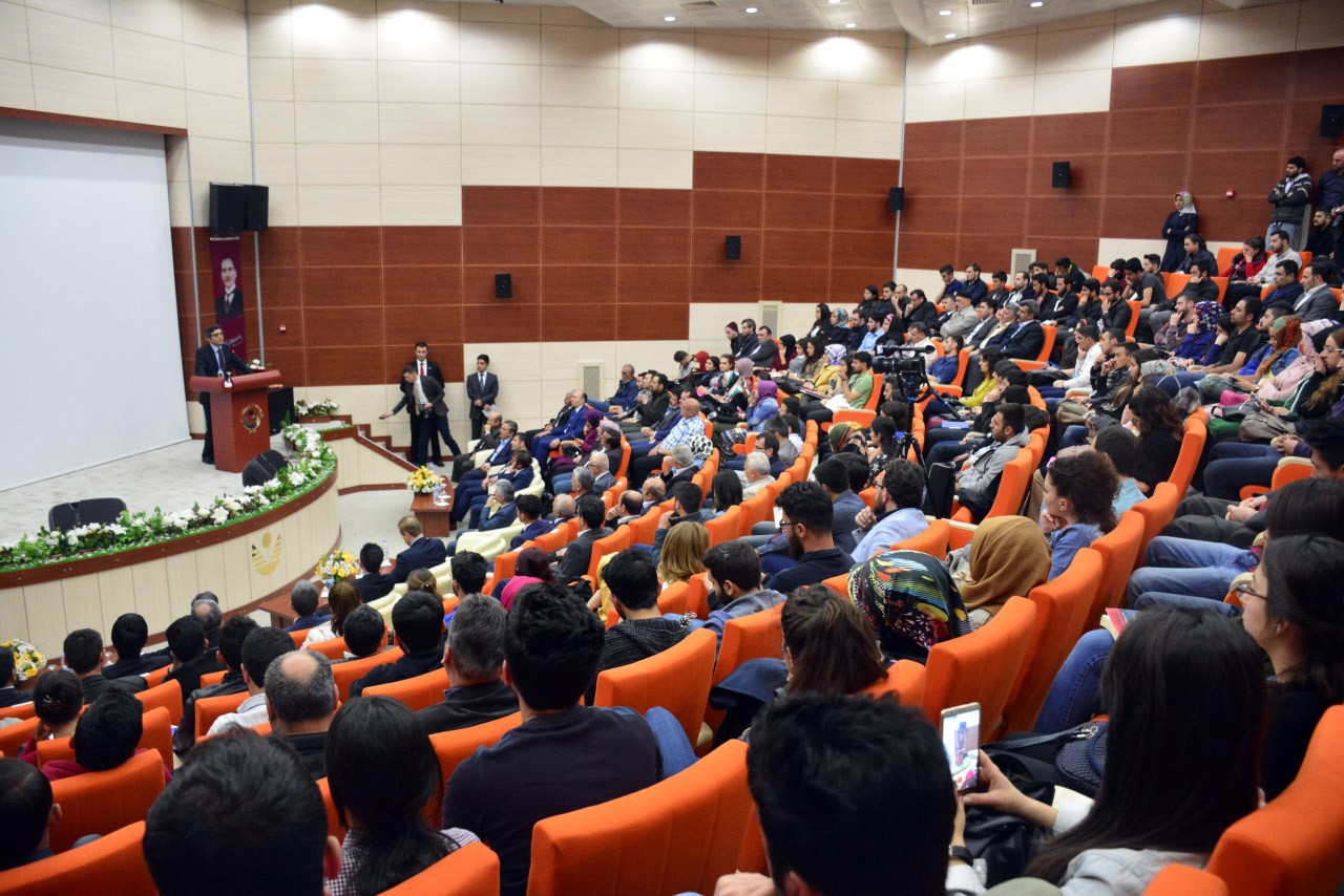 Yaşar, Başkanlık Sistemi ve Yeni Anayasayı anlattı 4