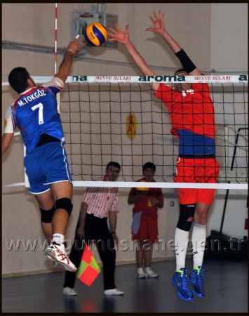 Torul Sivas'ı affetmedi: 3-0 10