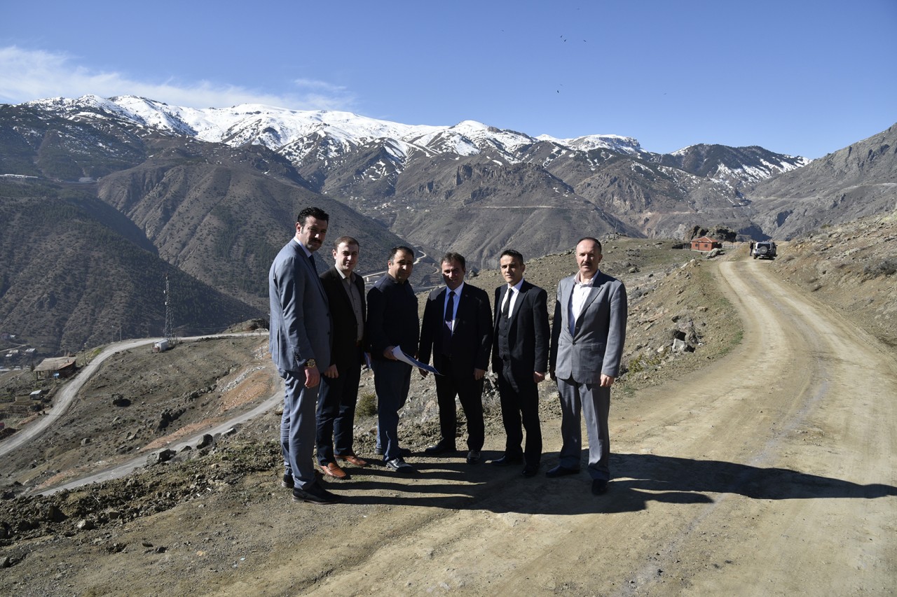 Başkan Çimen, TOKİ uzmanları ile konut alanını inceledi 1