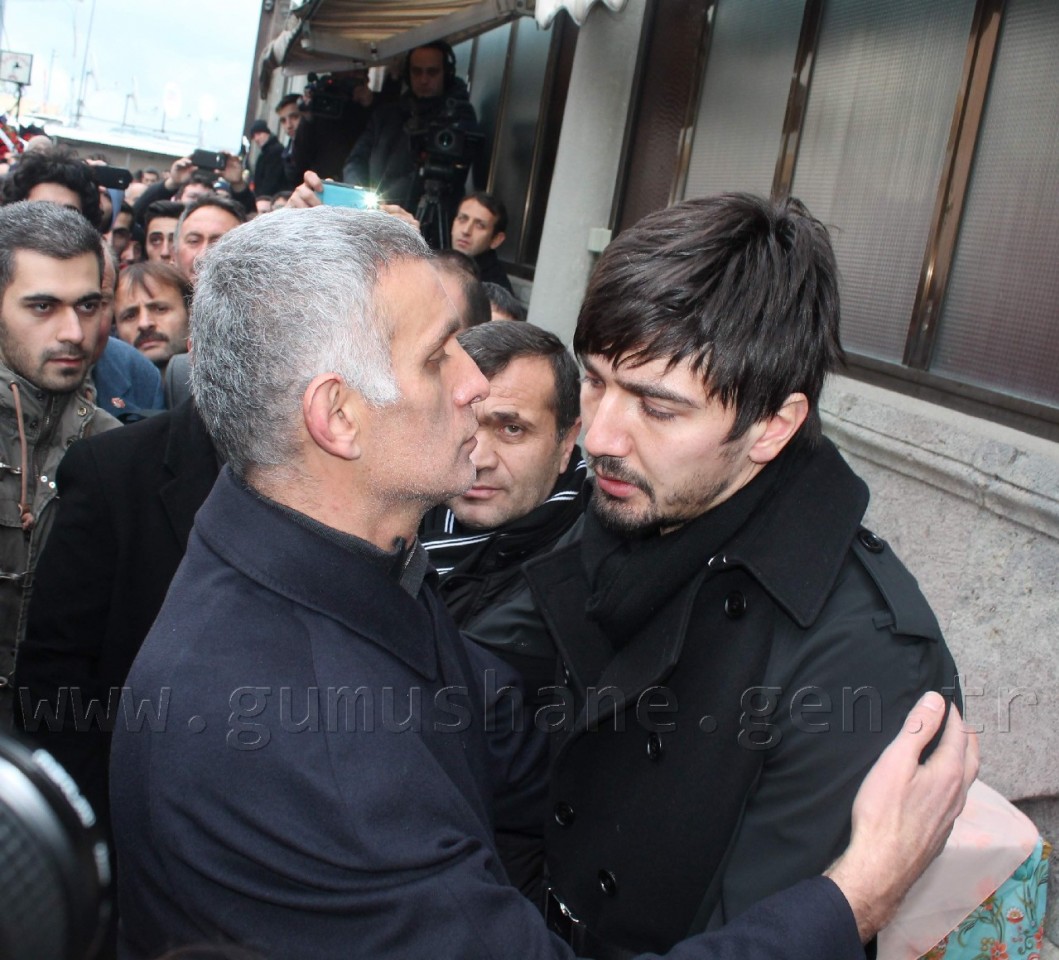 Tolga Zengin'den Annesine Son Görev   2