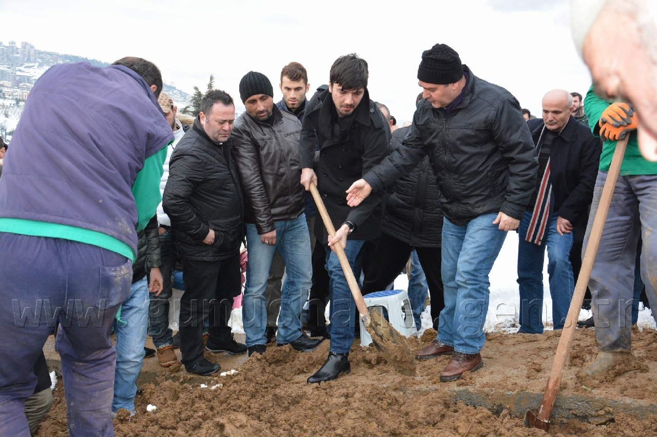 Tolga Zengin'den Annesine Son Görev   8