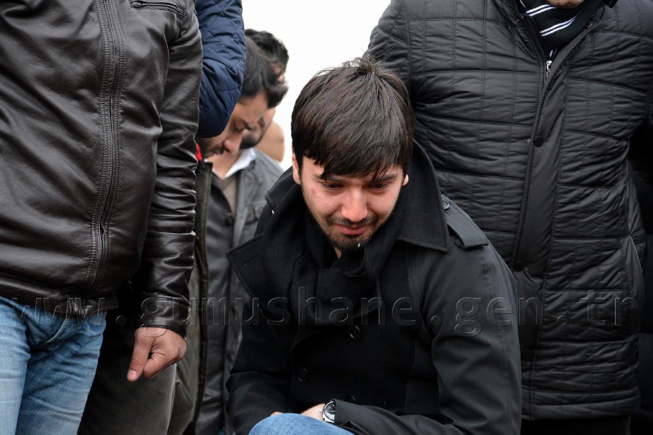 Tolga Zengin'den Annesine Son Görev   9