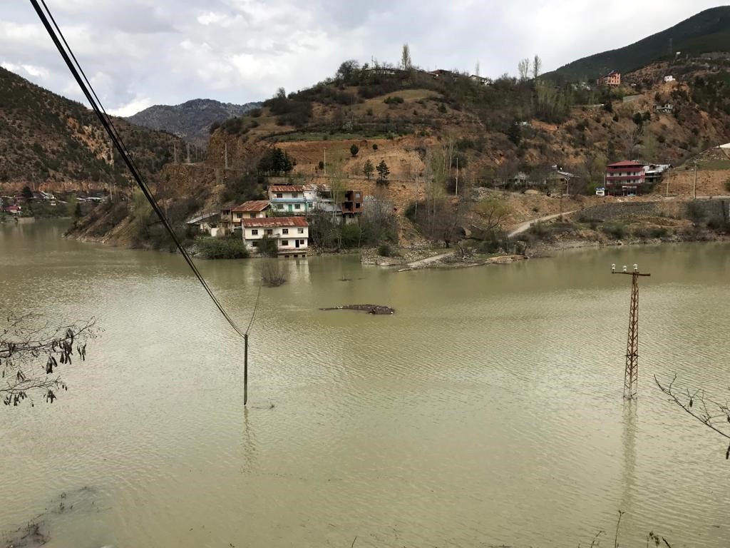 Torul Baraj ‘Çöplüğü’nde yine aynı görüntü! 1