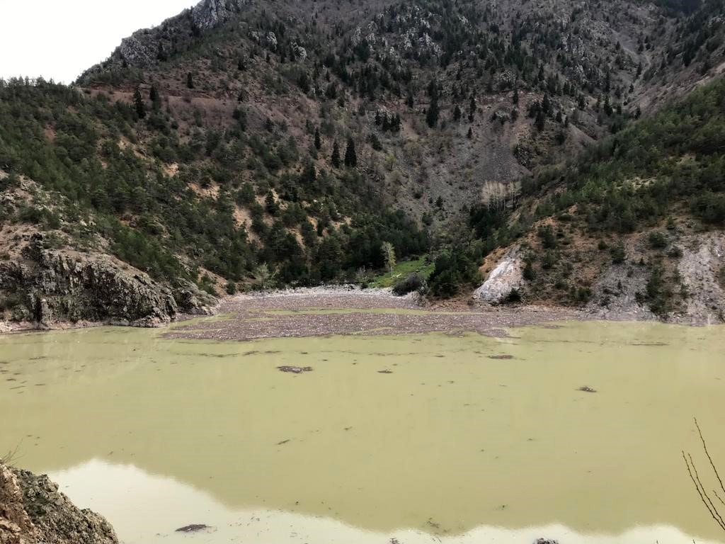 Torul Baraj ‘Çöplüğü’nde yine aynı görüntü! 3