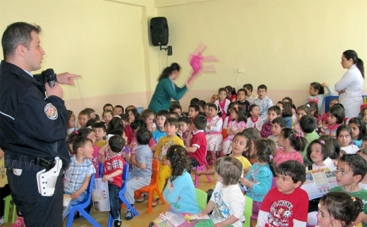 Miniklere Trafik Eğitimi 3