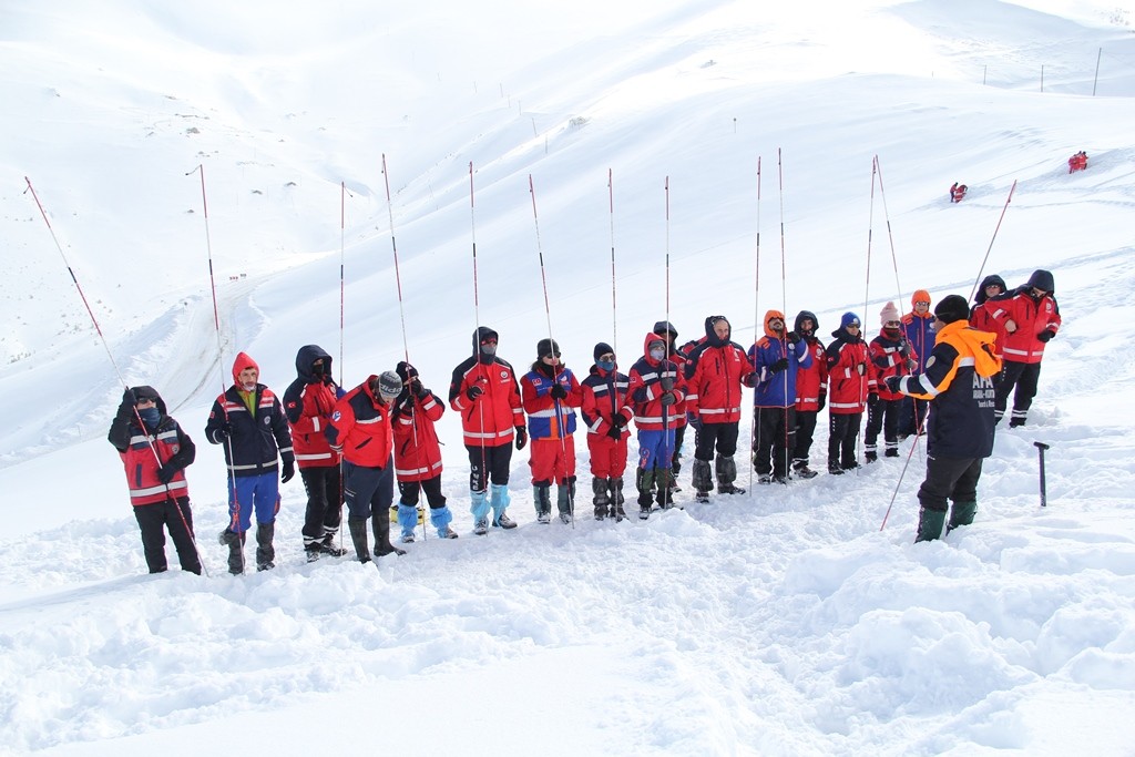 Yılın ilk UMKE eğitim kampı Zigana’da yapıldı 9