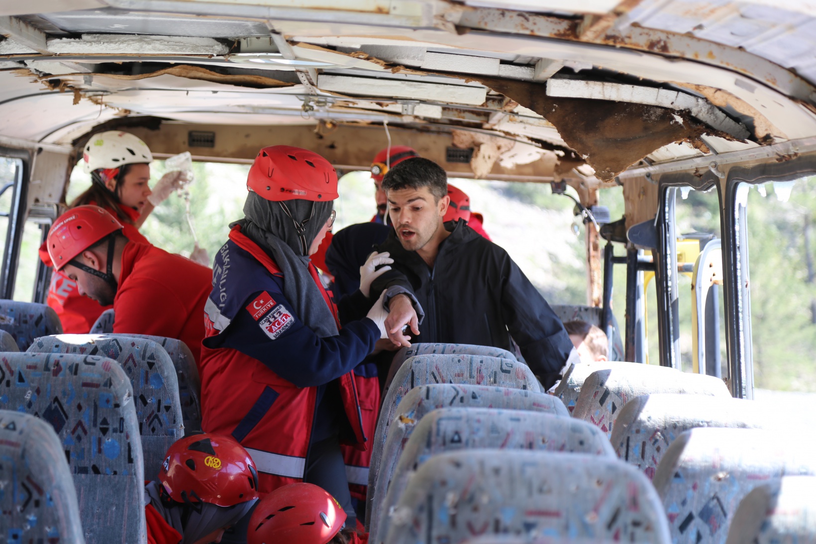 Gümüşhane’de UMKE ekiplerinden nefes kesen tatbikat 6