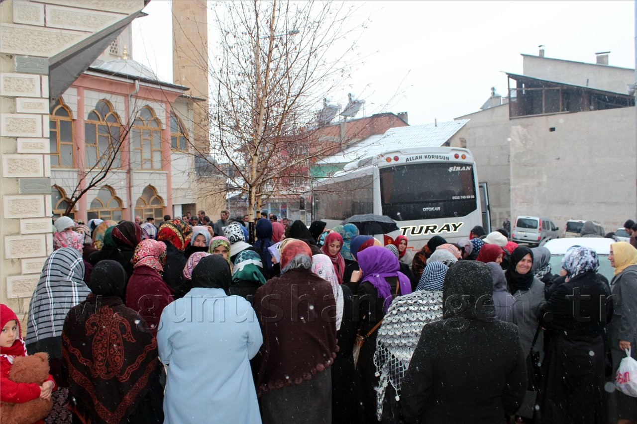 Şiran'da Umre Yolcuları Dualarla Uğurlandı 1