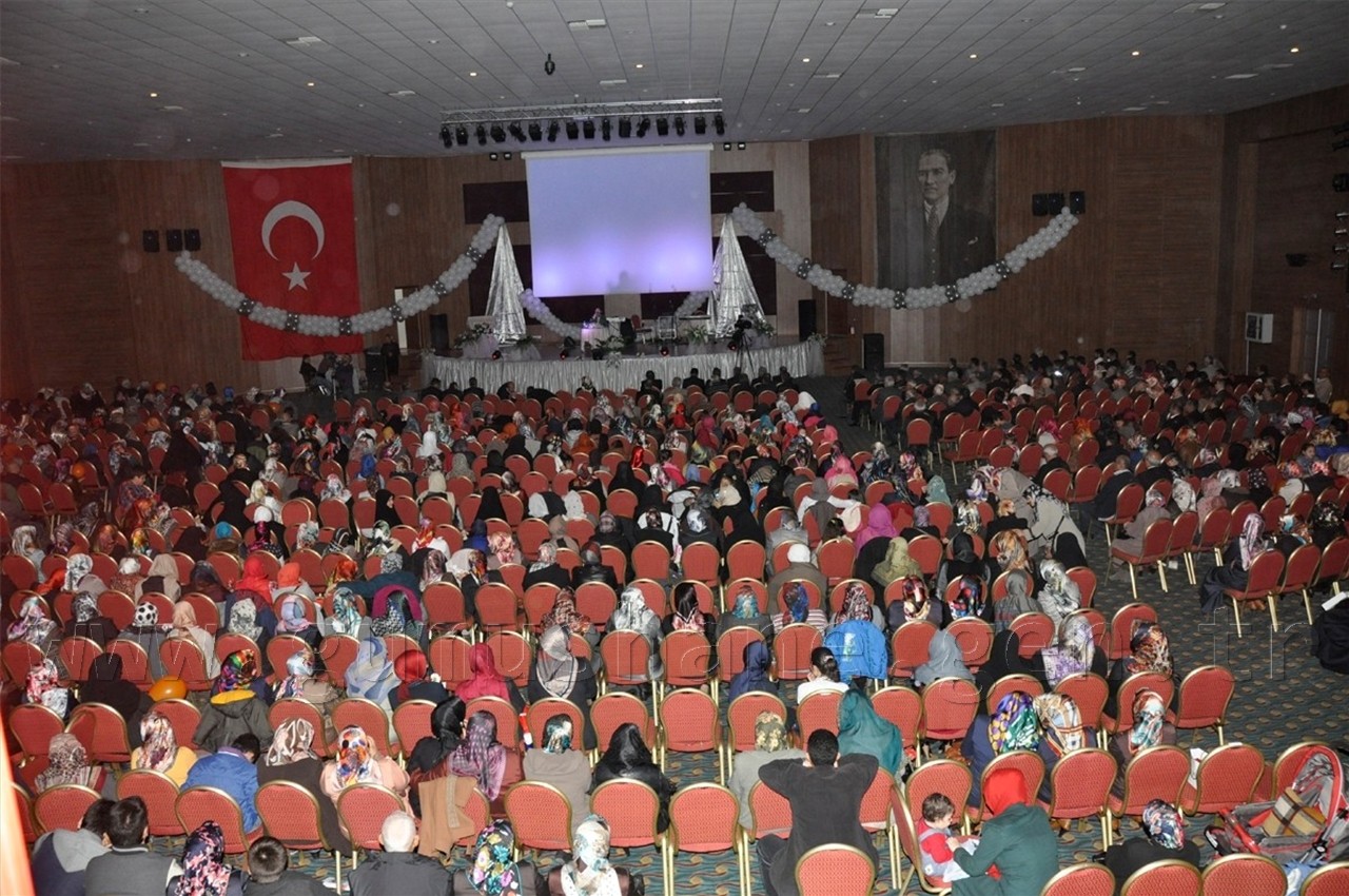 Üstün, Ereğli'de Kutlu Doğum Programına Katıldı 4