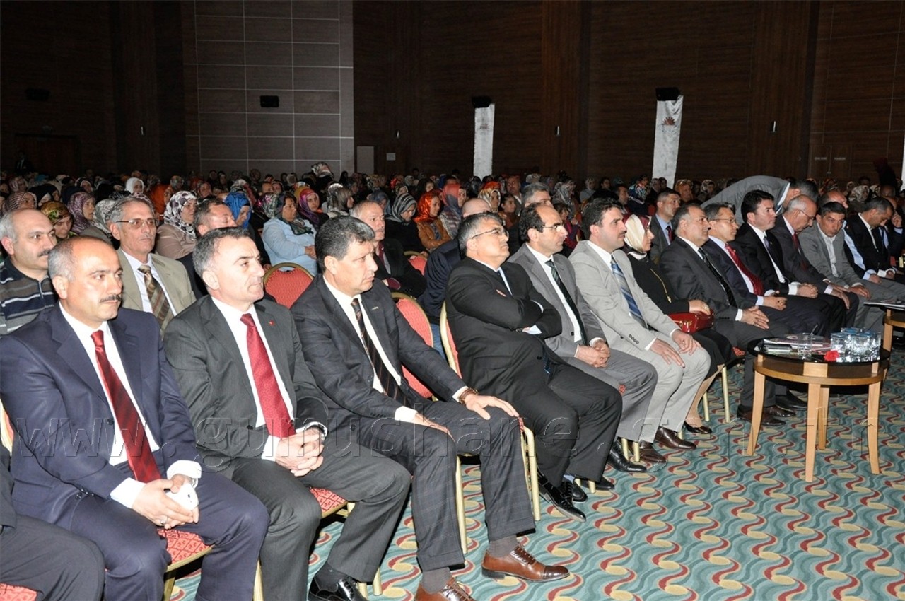 Üstün, Ereğli'de Kutlu Doğum Programına Katıldı 5