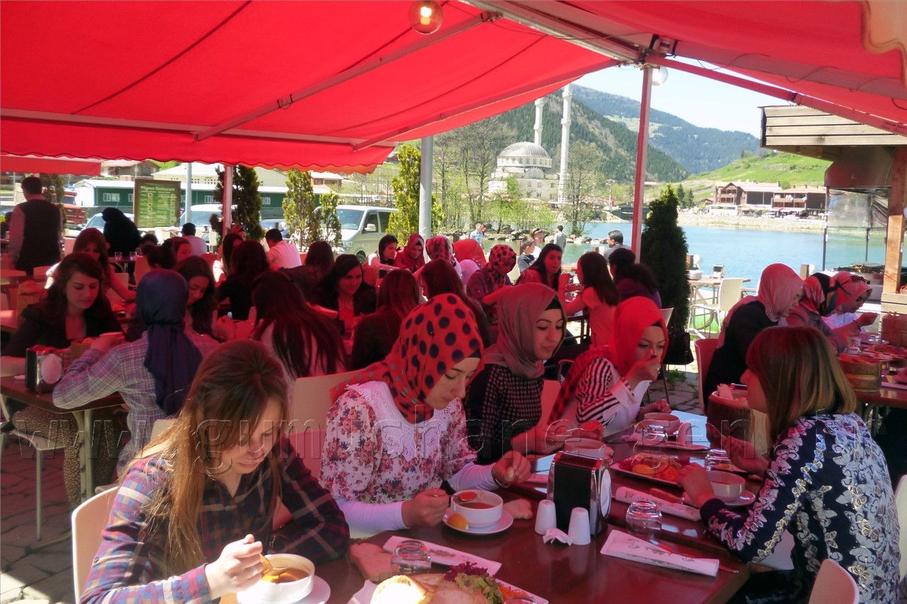 Seyyahlar Uzungöl'de 5