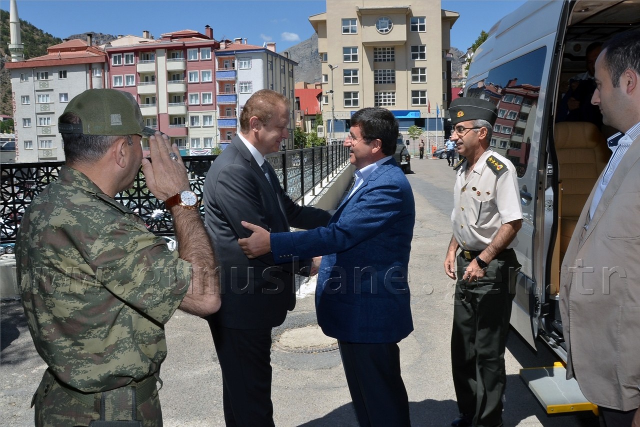 Trabzon Valisi Abdil Celil Öz, Vali Yücel Yavuz'u Ziyaret Etti 3