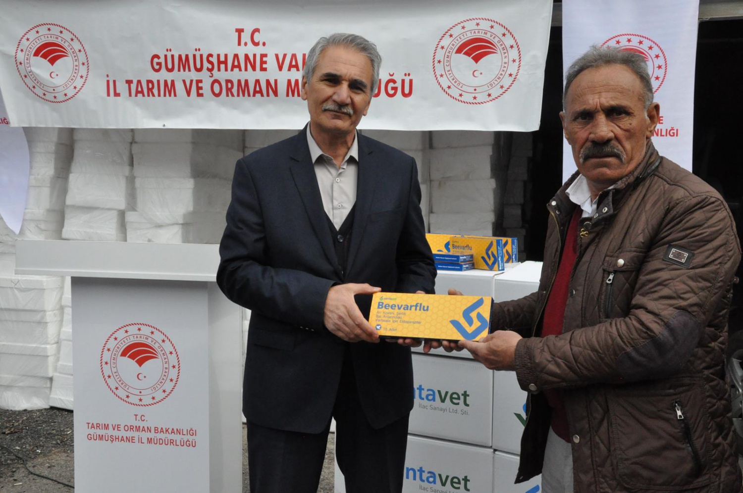 Gümüşhane’de 'Varroa' hastalığına karşı mücadele başlatıldı 6