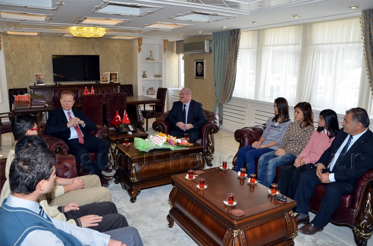 Çocuk Hakları Komitesi Vali Yavuz’u Ziyaret Etti 5
