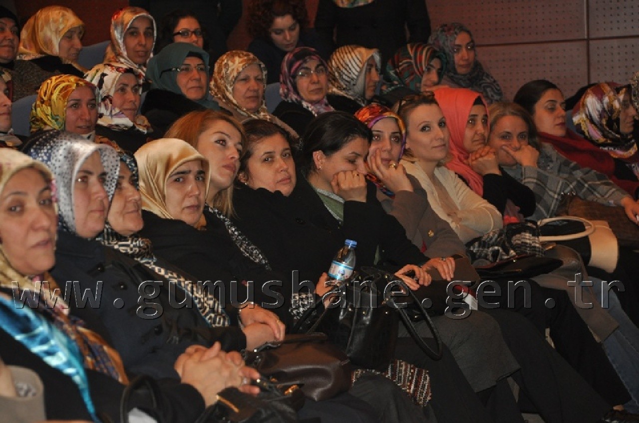 Yakamoz Derneğinden 'Kadın ve Farkındalık' Semineri 1