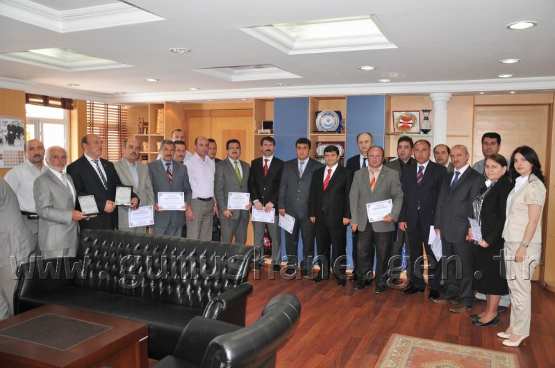 Gümüşhane'de Çevre Gönüllülerine Plaket Verildi 5