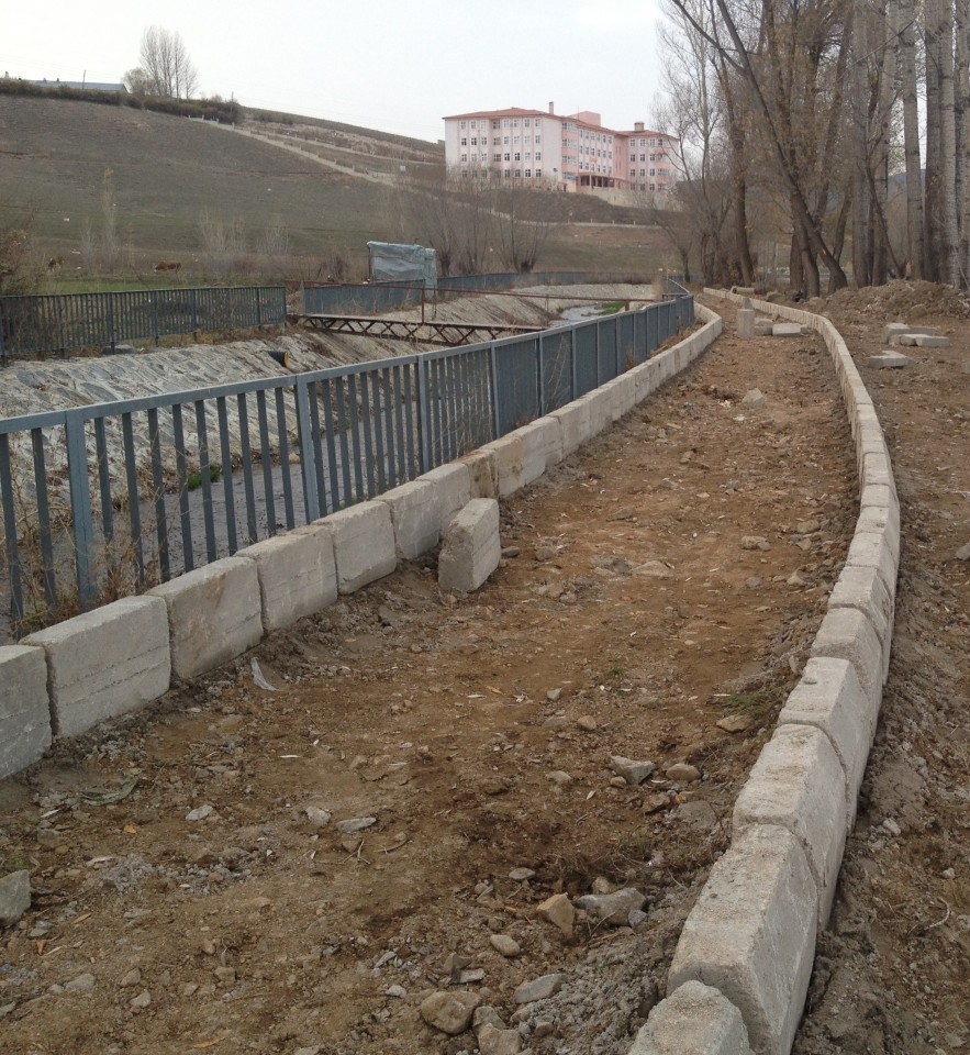 Köse'de Spor Alanları Hızla Tamamlanıyor 3