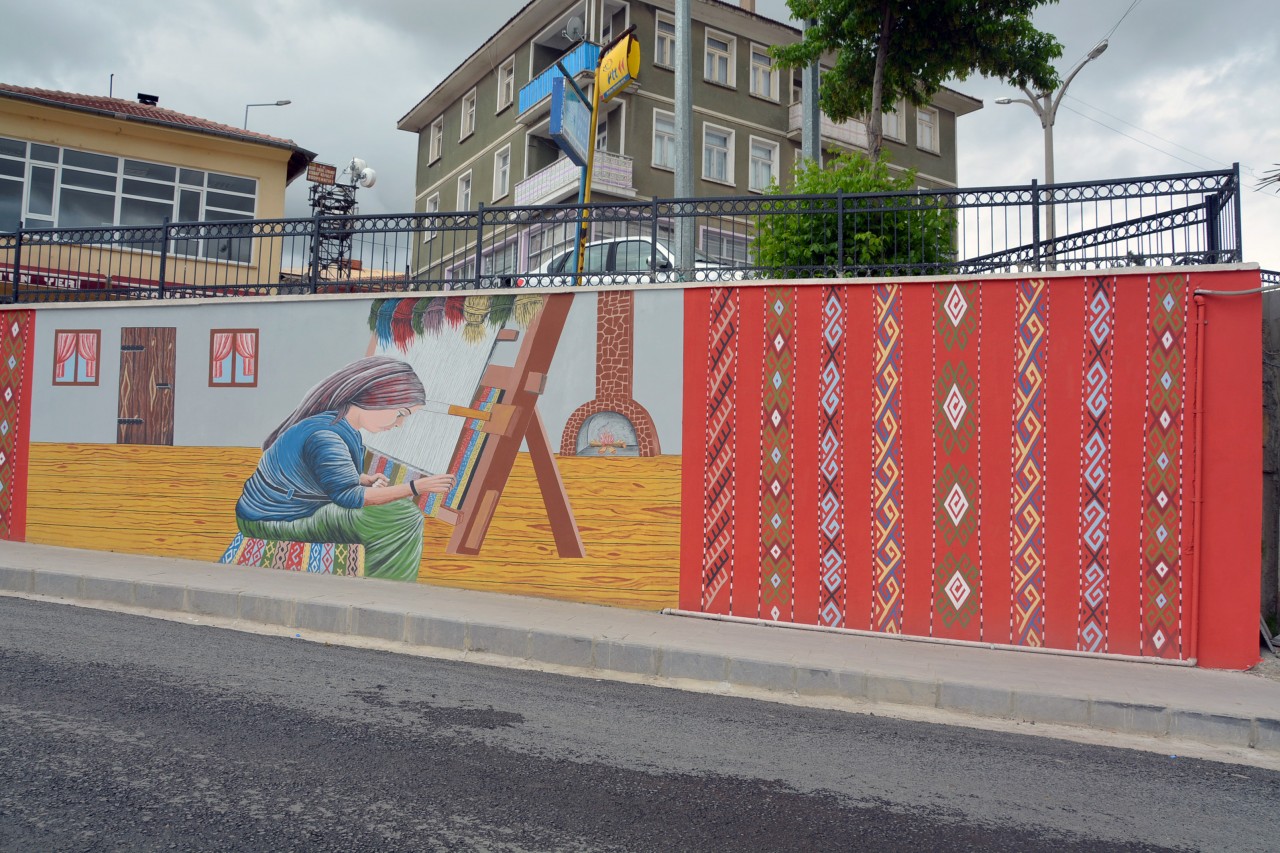 Zilli kilim duvarlara işlendi 1