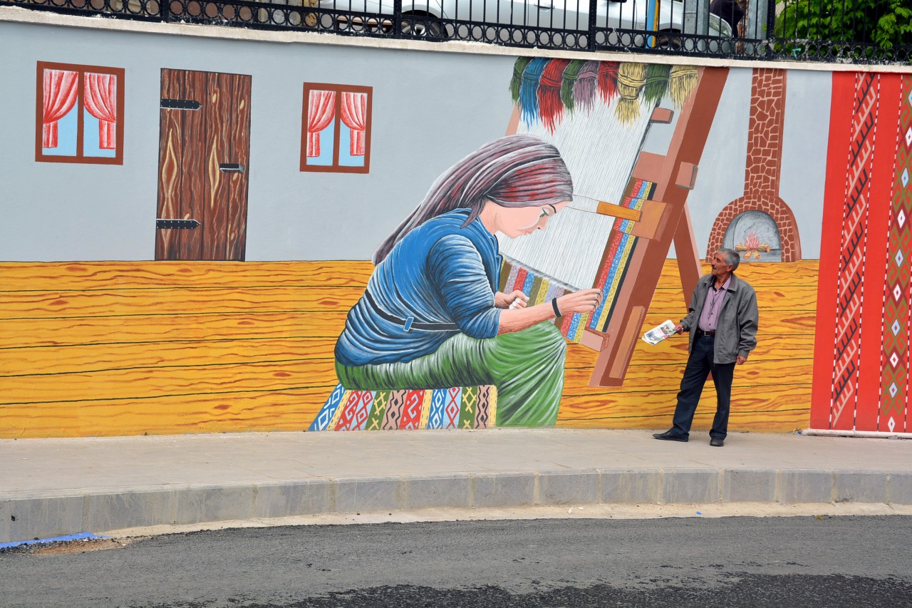 Zilli kilim duvarlara işlendi 5