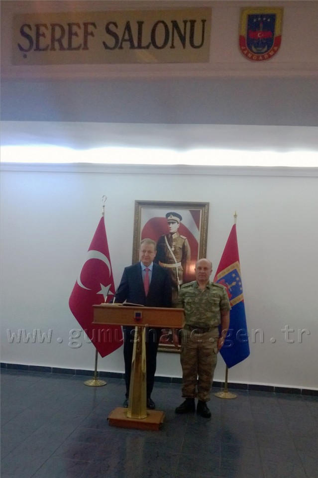 Vali Yavuz Jandarma'yı Ziyaret Etti 2