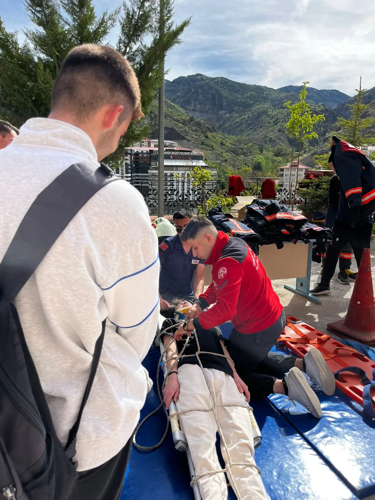 Kürtün MYO Lise Öğrencilerini İtfaiyecilikle Tanıştırdı! 3