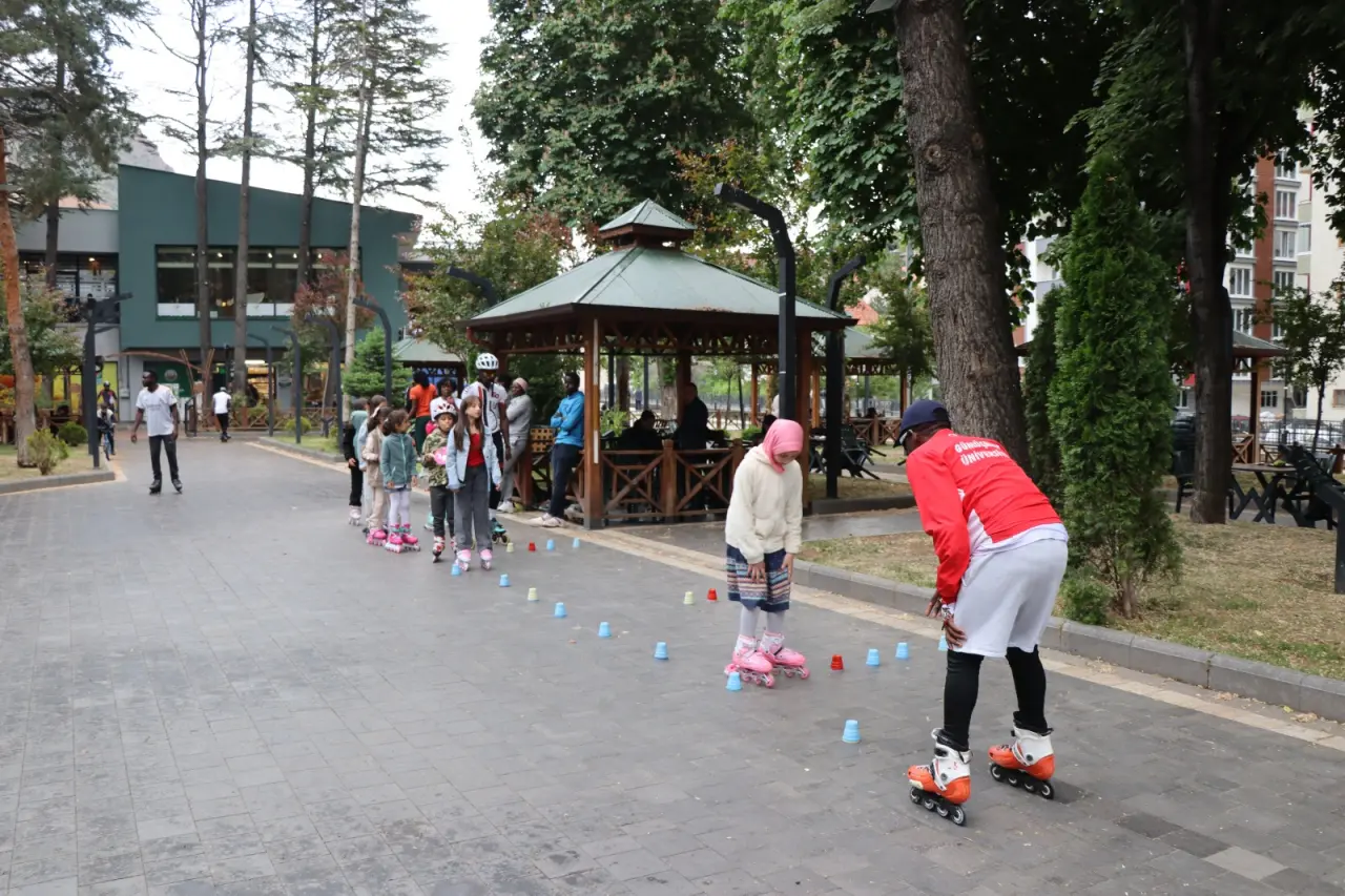 Minik Patencilere Şampiyon Dokunuşu 1