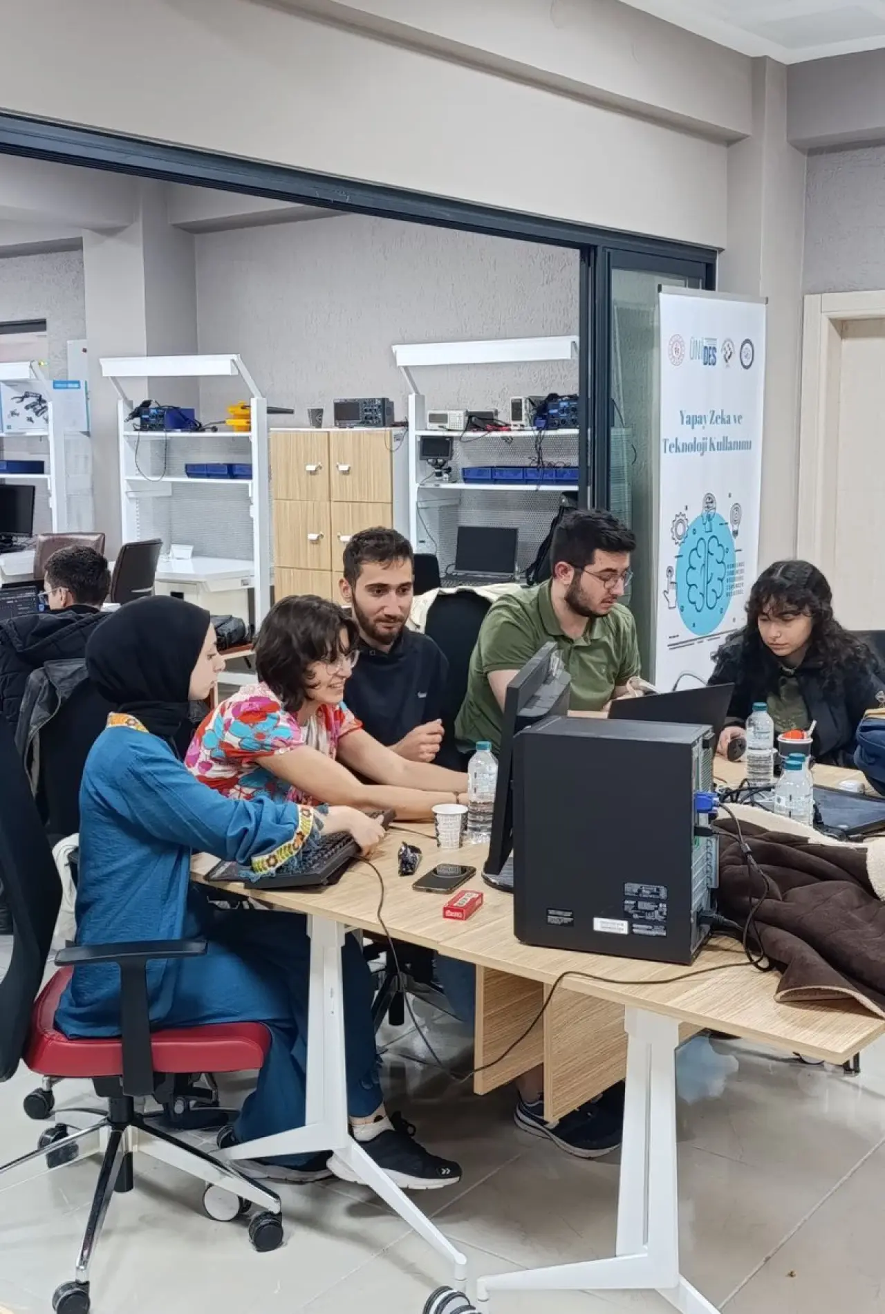 Dijital Dönüşüm Hackathonu’nda ilk üçe girdiler 3