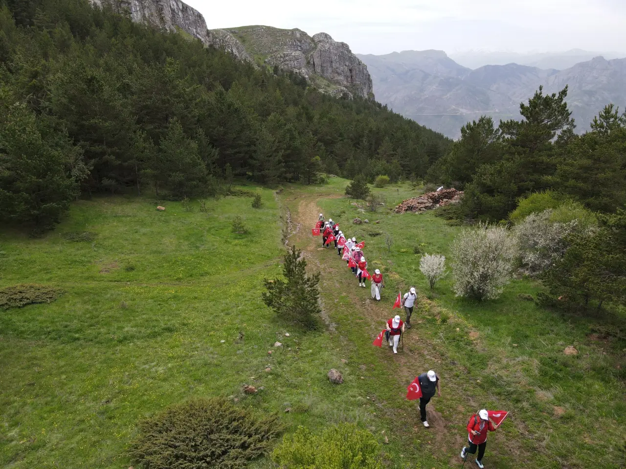 19 Mayıs’ta Kent Ormanı’nın eşsiz doğasıyla buluştular 2