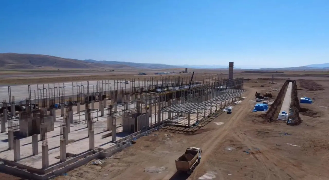 Türkiye’nin 5. bölgesel havalimanı inşaatı yükseliyor 8