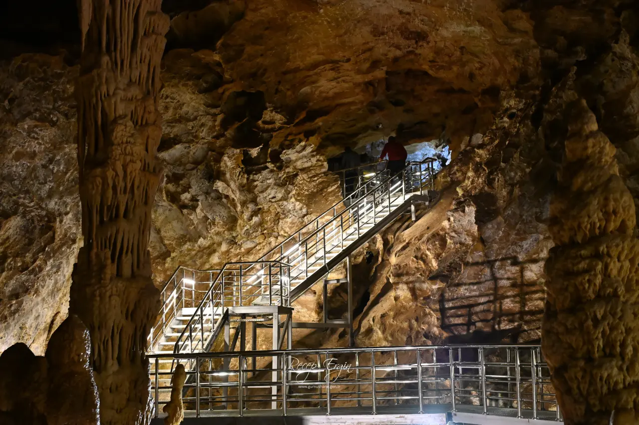 Gümüşhane'nin "Yeraltı Sarayı" 110 bin ziyaretçiyi ağırladı 11